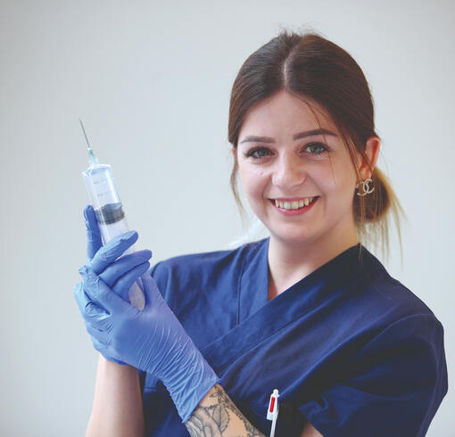 Infos zur Ausbildung zur/zum Pflegefachperson, Gesundheits- und Krankenpflegehelfer, Medizinischer Fachangestellter (m/w/d)